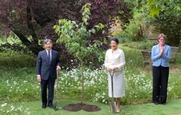 Emperor Naruhito and Empress Masako of Japan visited their alma mater, the University of Oxford